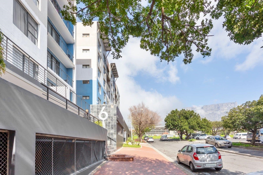 1 Bedroom Property for Sale in Zonnebloem Western Cape